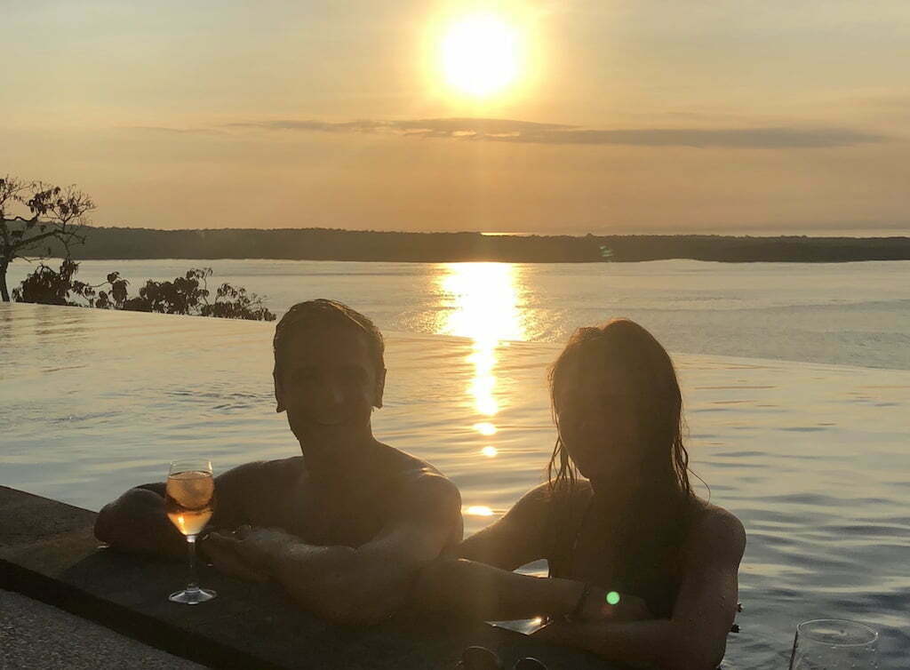 Warnakali dive center sunset couple Nusa Penida