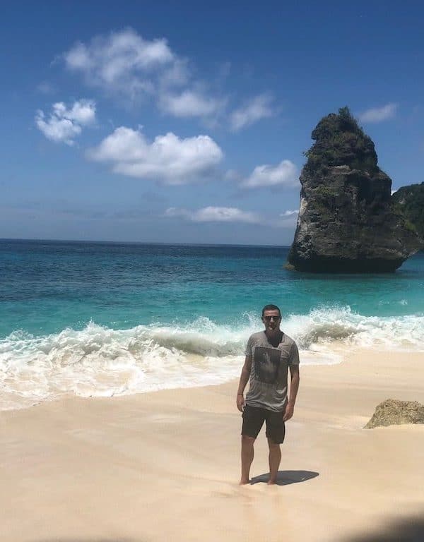 Suwehan Beach Nusa Penida Bali Swagger