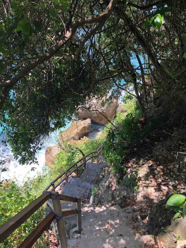 Suwehan Beach staircase Nusa Penida