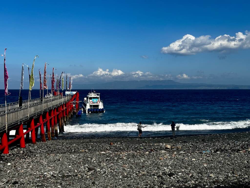 cómo llegar a nusa penida puerto de kusamba