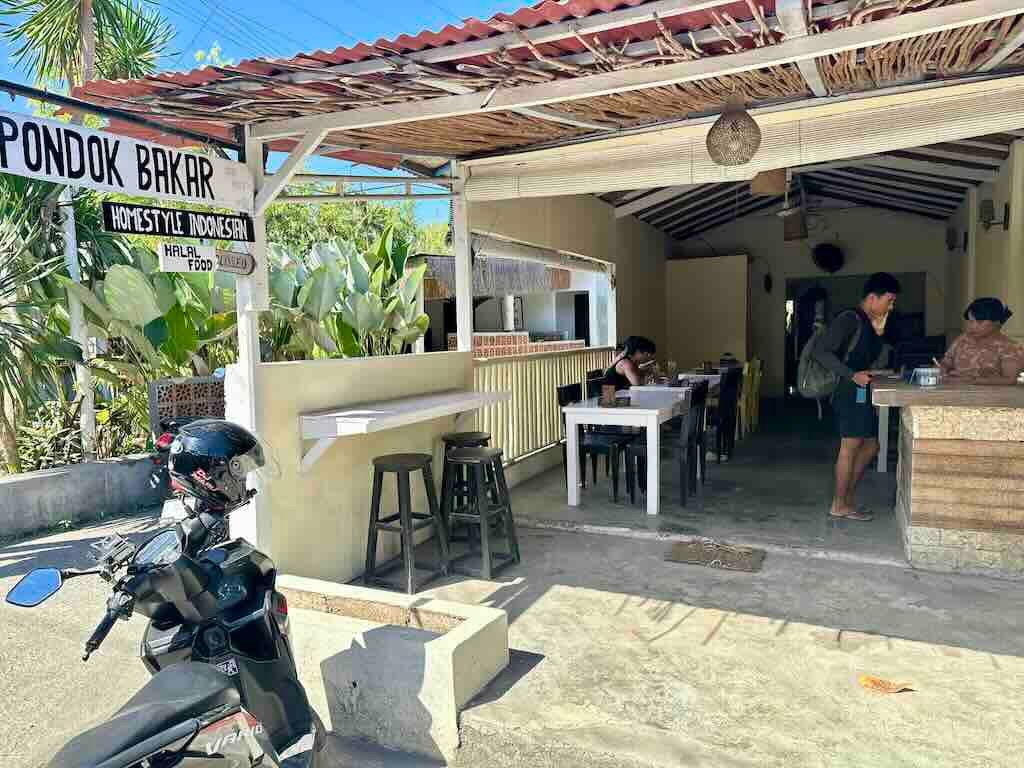 Warung Pondok Bakar di Nusa Penida